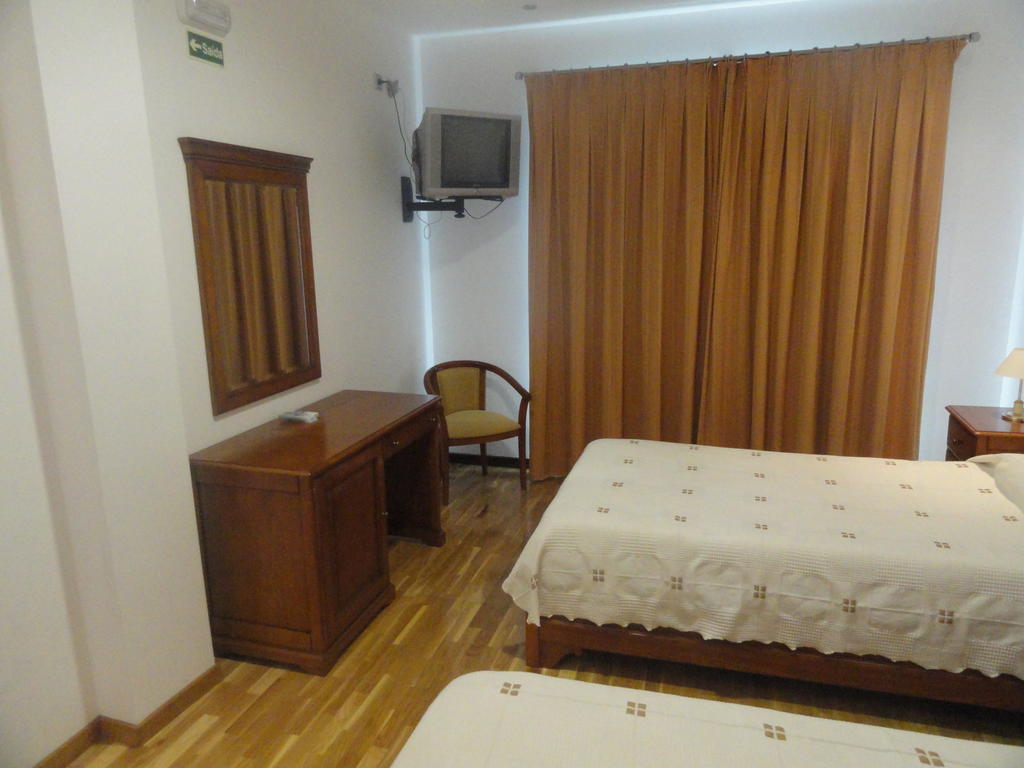 Hotel Cabeco Do Forte Miranda del Duero Habitación foto